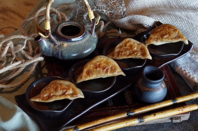 Momos (4 pcs).