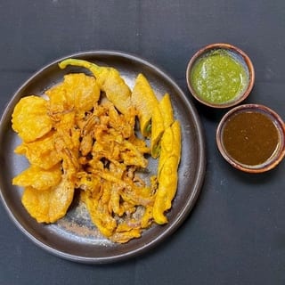 Veg Assorted Pakoras