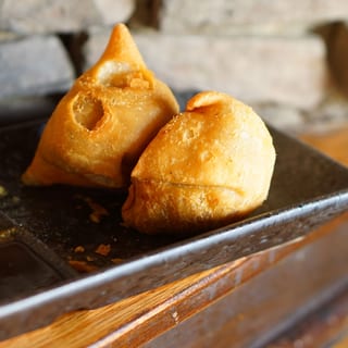 Veg Samosa (2 pcs)