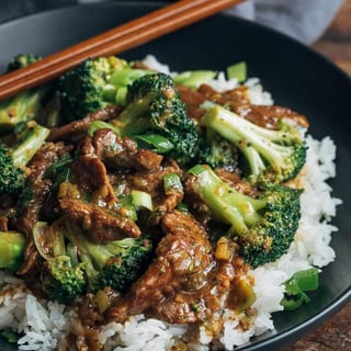 Beef with Broccoli Lunch